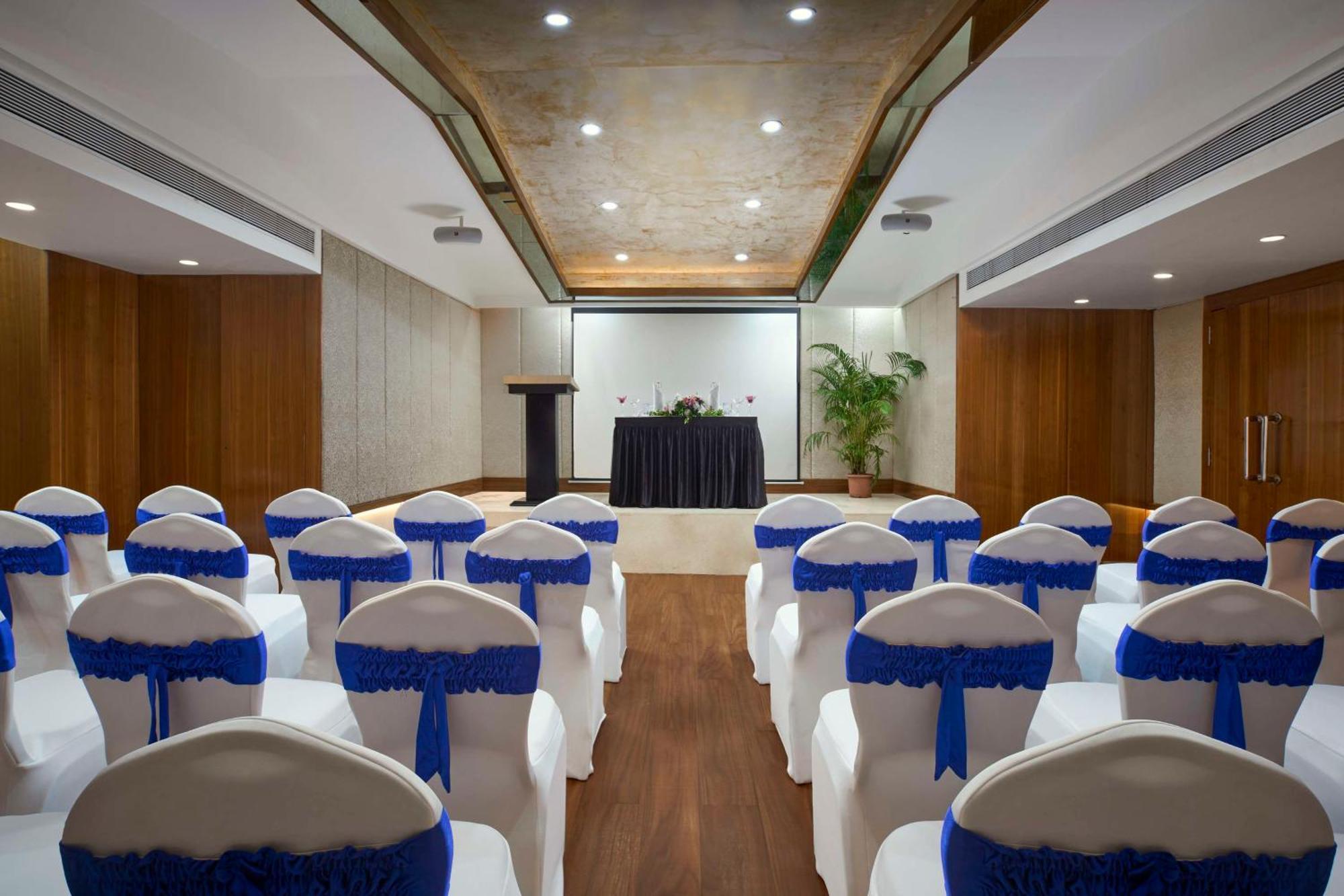 Park Inn By Radisson Goa Кандолим Экстерьер фото